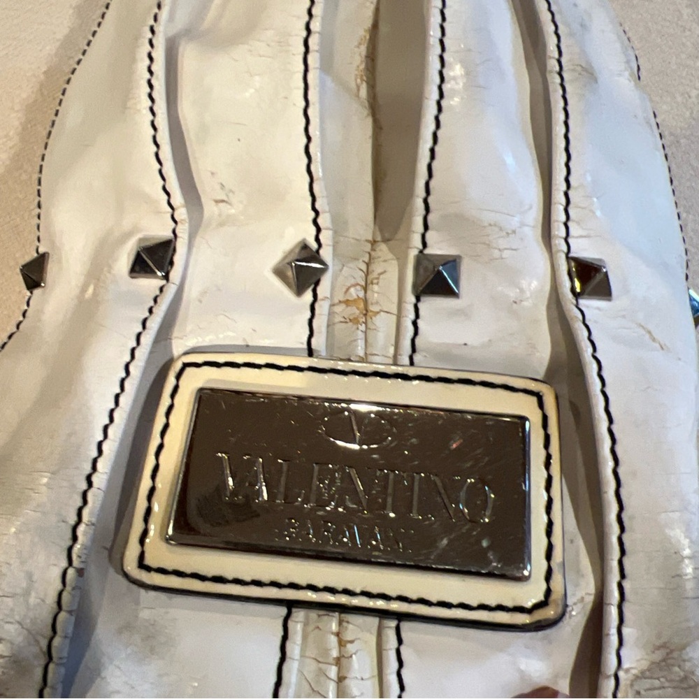Valentino Garavani  White Studded Bag 1000% authentic